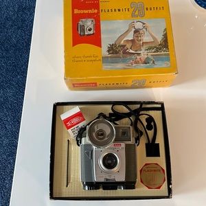 Kodak camera, Flashmite 20.with box, free handle strip.with free flashbulbs pack